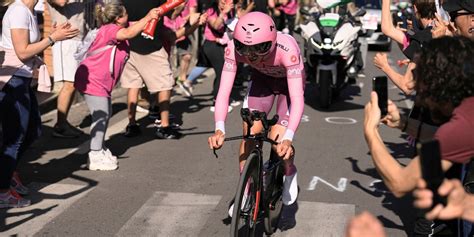 Tadej Pogačar wins Stage 7 of the Giro d’Italia 2024